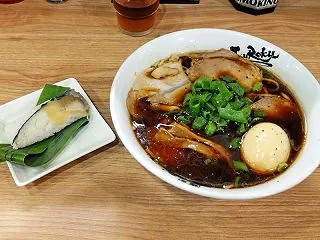 「麺屋 丈六」−175 なんば千日前 お…