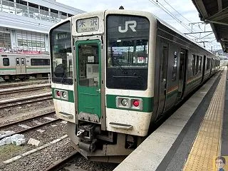 奥羽本線（山形線）福島駅から米沢駅まで乗…