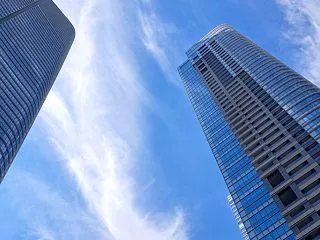 都心の空
