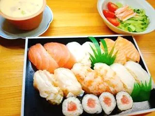 スーパーのお寿司 2026-10-15