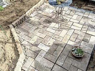 テーブルが汚い・・・。