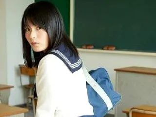 グラドル・星名美津紀、制服コスプレからの…