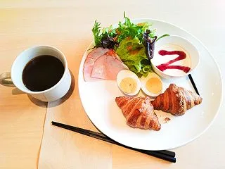 【新店】充実したモーニングプレートでまっ…