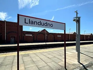 A WELSH ROAD TRIP: A…