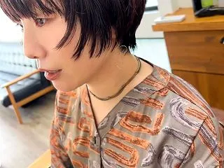 顔まわりレイヤーで魅せる大人のショートカ…