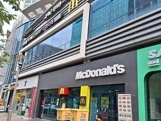 新盆唐線 板橋駅近くの「マクドナルド 東…