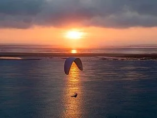 目の前の世界も気になるけど…