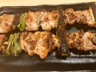 ヒトリキ、すなわち、「独りで鳥貴族」。意…