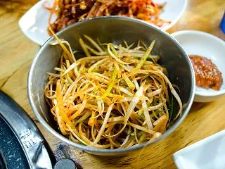 韓国でベジタリアン対応の食事を探す方法と…