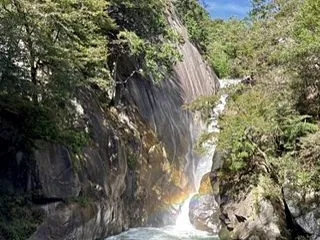 平成百景２位の昇仙峡へ 山梨県甲府市へ