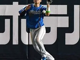 【悲報】日ハム、ここにきてエラーが飛び出…