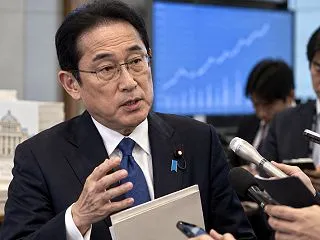 岸田元首相「え、NISA枠で国債買えるよ…