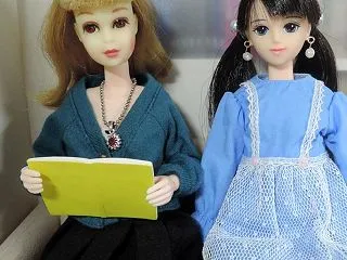 草稿を読んでもらってる