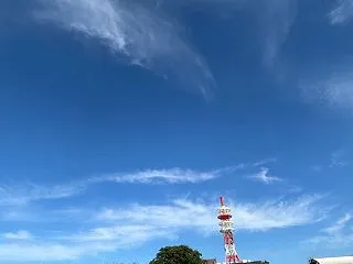 素敵な青空に大っきな飛行機⇒スパイ防止法…