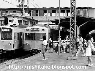 西武鉄道 E42+ホキ+E71、分散冷房…