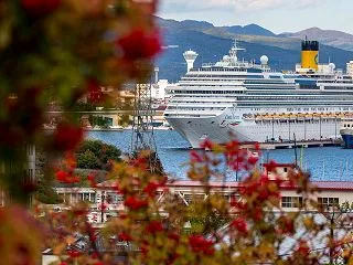 Hakodate Luxury Crui…