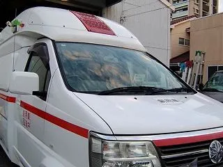 劇用車にヒッチメンバー