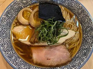 あたふたしないで、特製醤油そば：煮干専門…