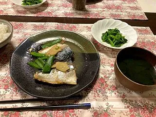 夕食は鯖の味噌煮