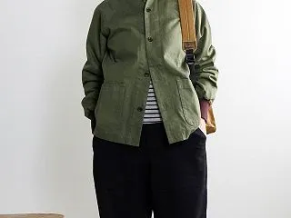 無印良品、ワイドパンツだと重たく見える日…