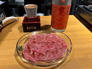 京都「伖（かねぐら）」！肉刺し、肉鍋、黒…