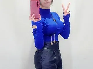 【緊急】美少女声優さん、おっぱい画像を連…
