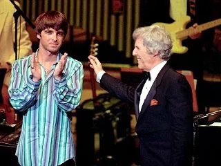 Noel Gallagher &…