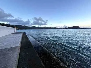 父島の水温 ２７．５℃ 検温くん 