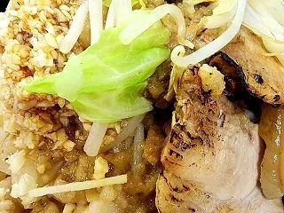 山次郎 【 札幌の大人気二郎系ラーメン …