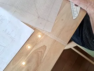 【教室の様子】一緒に形を検討
