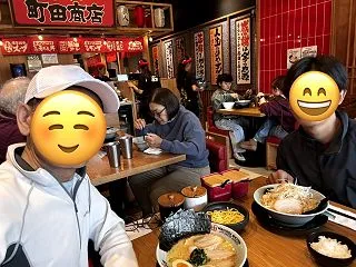 トロントで息子と昼飯を食ってきた。
