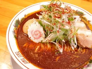 ぶらり、ピリ辛らぁ麺＋味玉@らぁ麺 まっ…