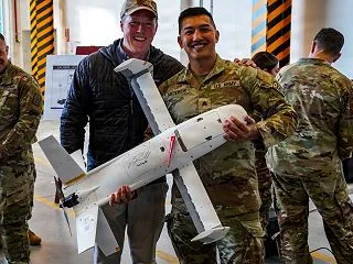 米陸軍の死の谷を回避する調達改革、142…