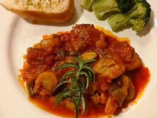 サンマが高くて断念 チキントマト煮込み