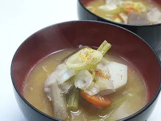 豚汁で呑めます！ 呑んべい発言（笑）