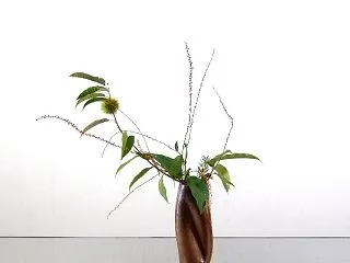 ミズヒキと栗、和の懐