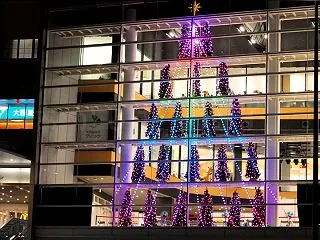 パピオスあかしでクリスマスツリー点灯式1…
