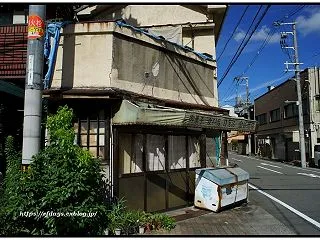 アイスクリームの冷凍ケース