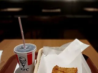 約10年ぶりのケンタッキーに驚く&amp…