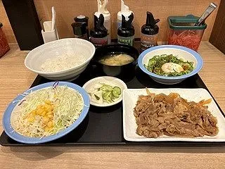 お肉を贅沢に楽しむ大満足メニューがレギュ…