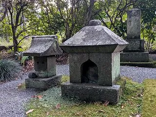 「石神」（愛川町半原）