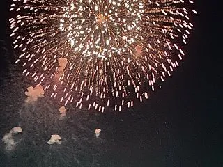 秋の花火とベーグル屋バイトで溜まったうっ…