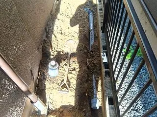 駐車場確保下水工事着工です