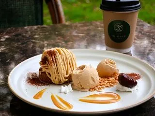 Cafe St.Maire KUMOBA…