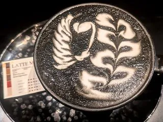 LATTE ART MANIA 福岡【青…