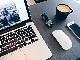 ワーホリにパソコンはいらない？いる？その…