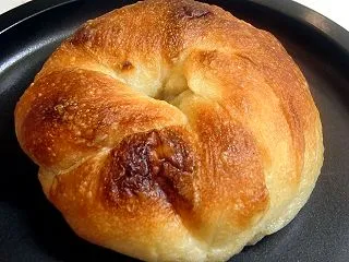 偶然遭遇！バターじゅわりなもっちりベーグ…