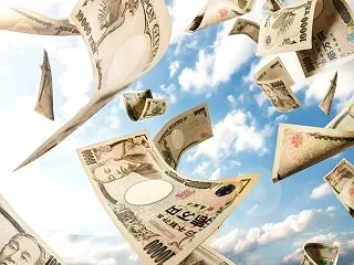 共働き:家族4人サイゼリヤの予算１万円を…
