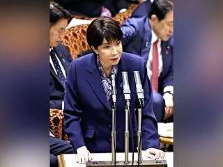 恋愛の連絡は「いつでも」が正解？スマホと…