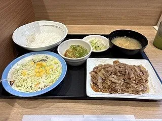 お肉を贅沢に楽しむ大満足メニューがレギュ…